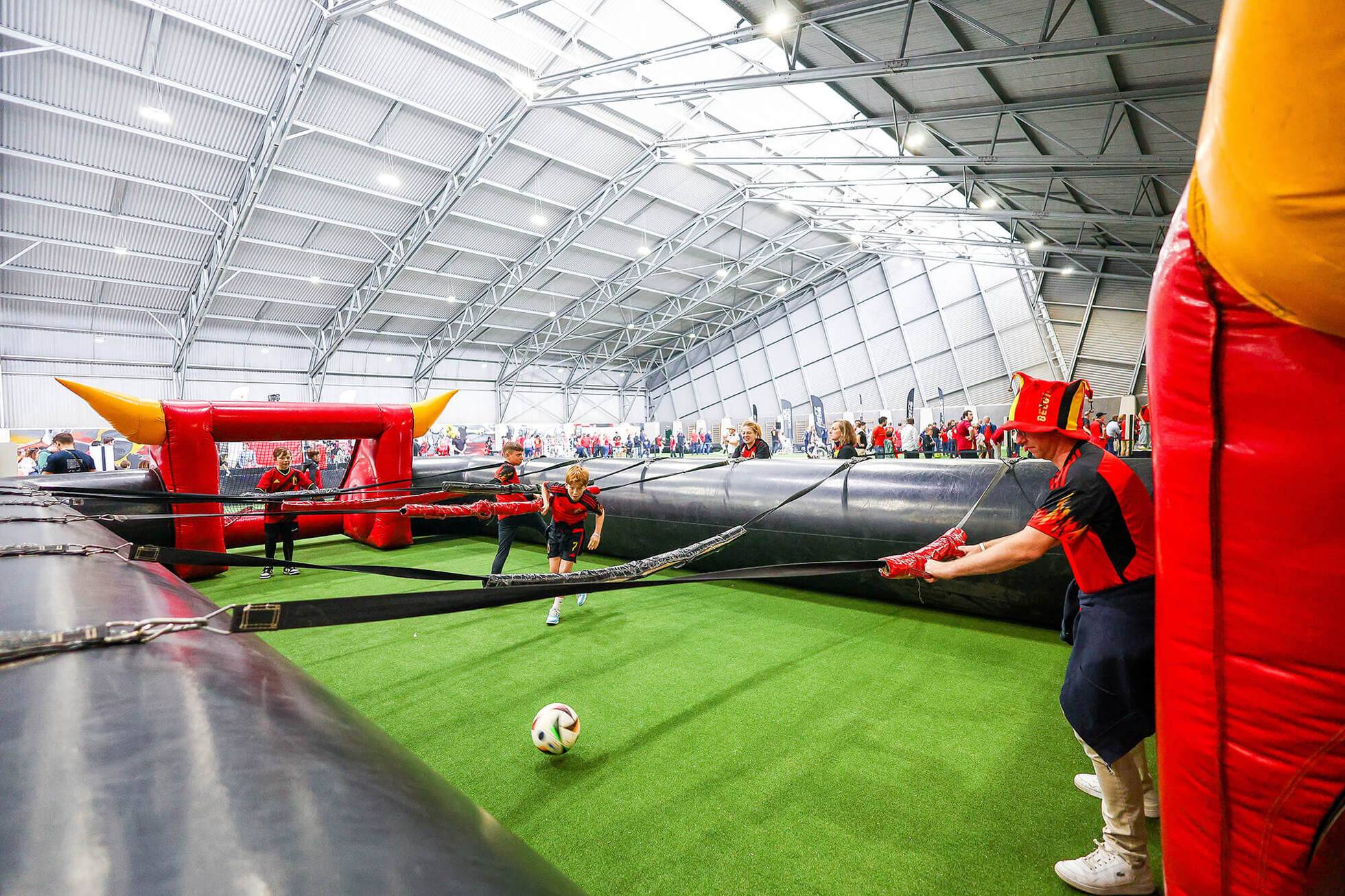 PHOTONEWS_11082829-158