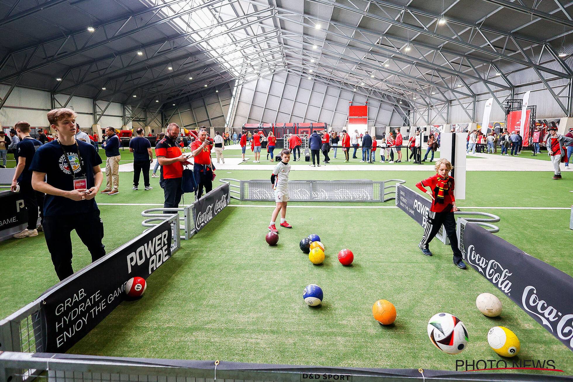 PHOTONEWS_11082829-168